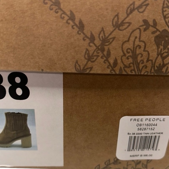 Free People l NIB James Chelsea Tan Leather Boots Size 38/8 - Picture 10 of 10